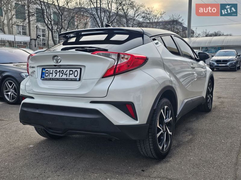 Внедорожник / Кроссовер Toyota C-HR 2018 в Одессе