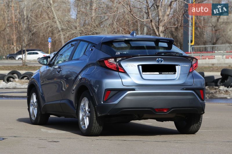 Внедорожник / Кроссовер Toyota C-HR 2022 в Киеве