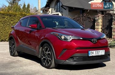 Позашляховик / Кросовер Toyota C-HR 2018 в Рівному