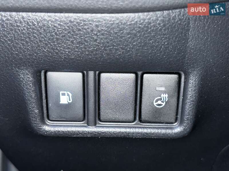 Позашляховик / Кросовер Toyota C-HR 2017 в Києві