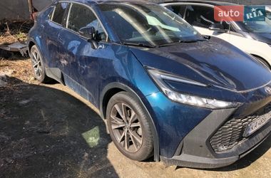 Позашляховик / Кросовер Toyota C-HR 2024 в Києві