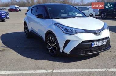 Внедорожник / Кроссовер Toyota C-HR 2020 в Киеве