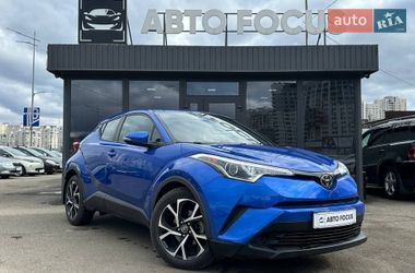 Позашляховик / Кросовер Toyota C-HR 2017 в Києві