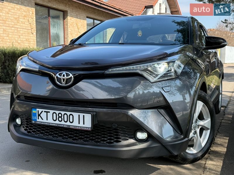 Внедорожник / Кроссовер Toyota C-HR 2018 в Ивано-Франковске