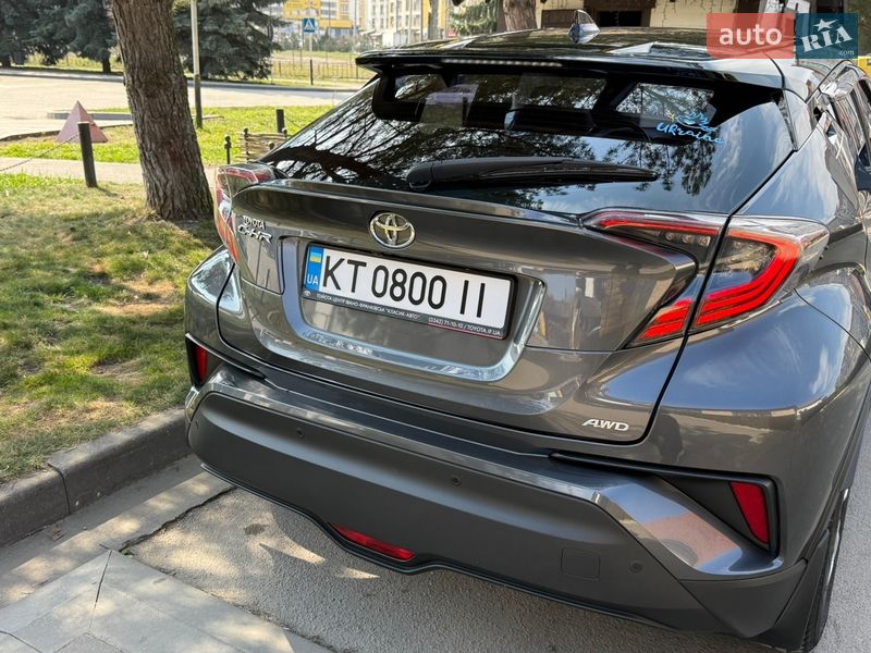 Внедорожник / Кроссовер Toyota C-HR 2018 в Ивано-Франковске