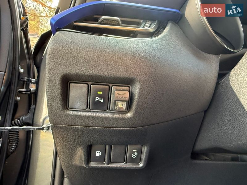 Внедорожник / Кроссовер Toyota C-HR 2018 в Ивано-Франковске