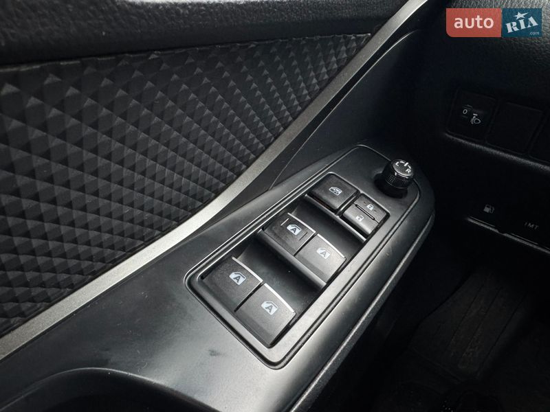 Внедорожник / Кроссовер Toyota C-HR 2018 в Бердичеве