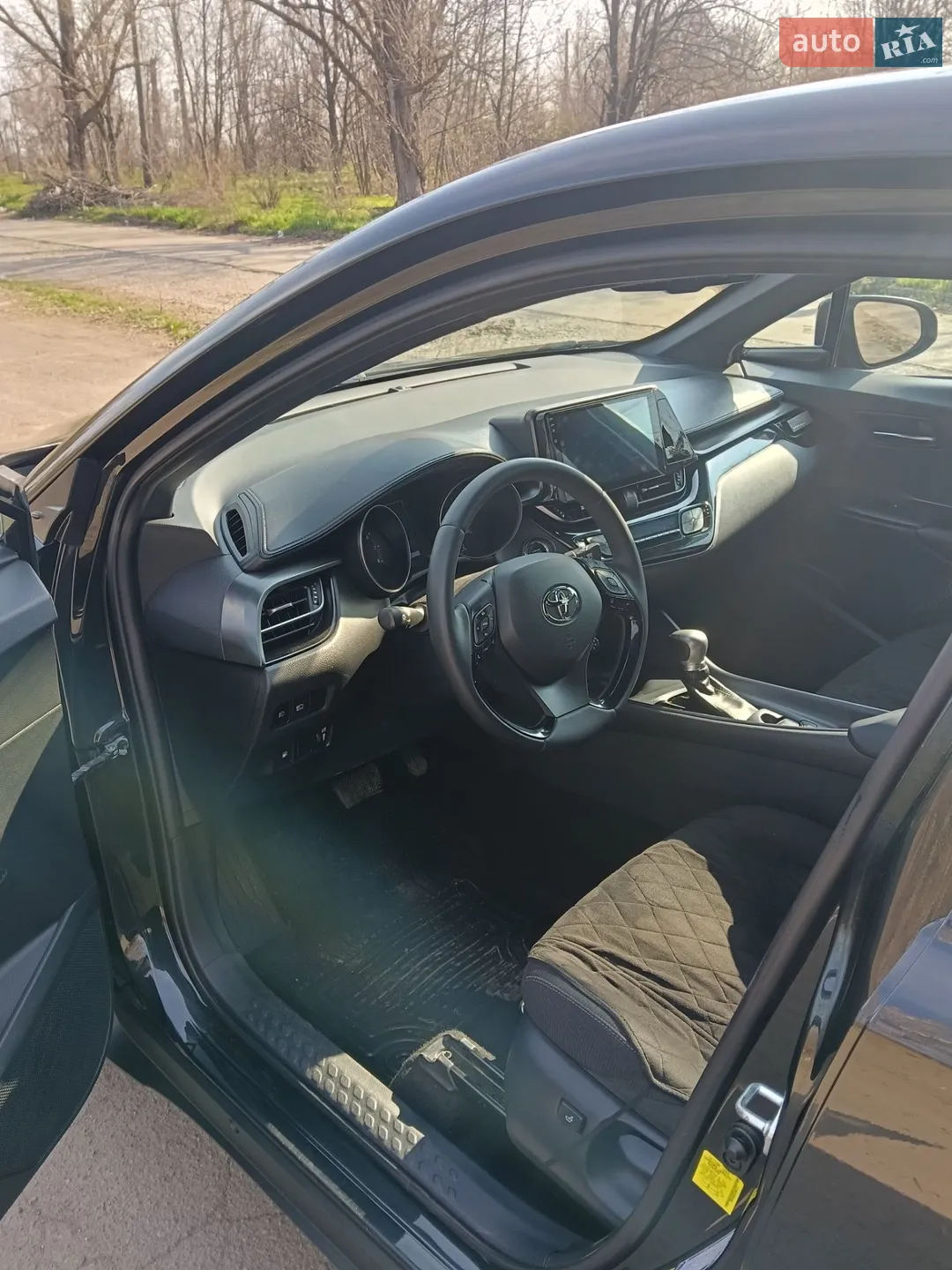 2017 Toyota C-HR - мініатюра 33