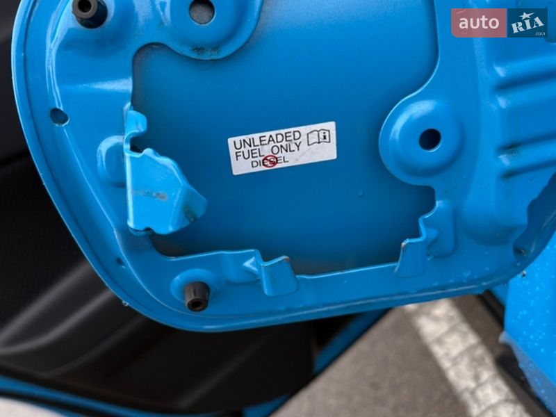 Внедорожник / Кроссовер Toyota C-HR 2019 в Киеве фото 10 Внедорожник / Кроссовер Toyota C-HR 2019 в Киеве