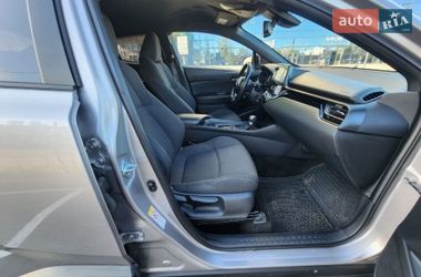 Позашляховик / Кросовер Toyota C-HR 2018 в Києві