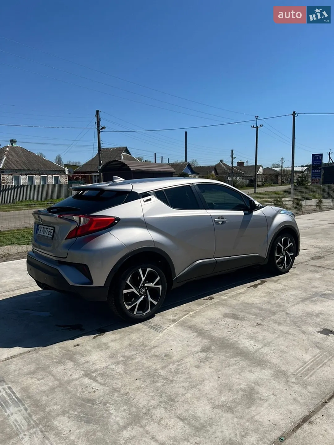 2017 Toyota C-HR - мініатюра 3