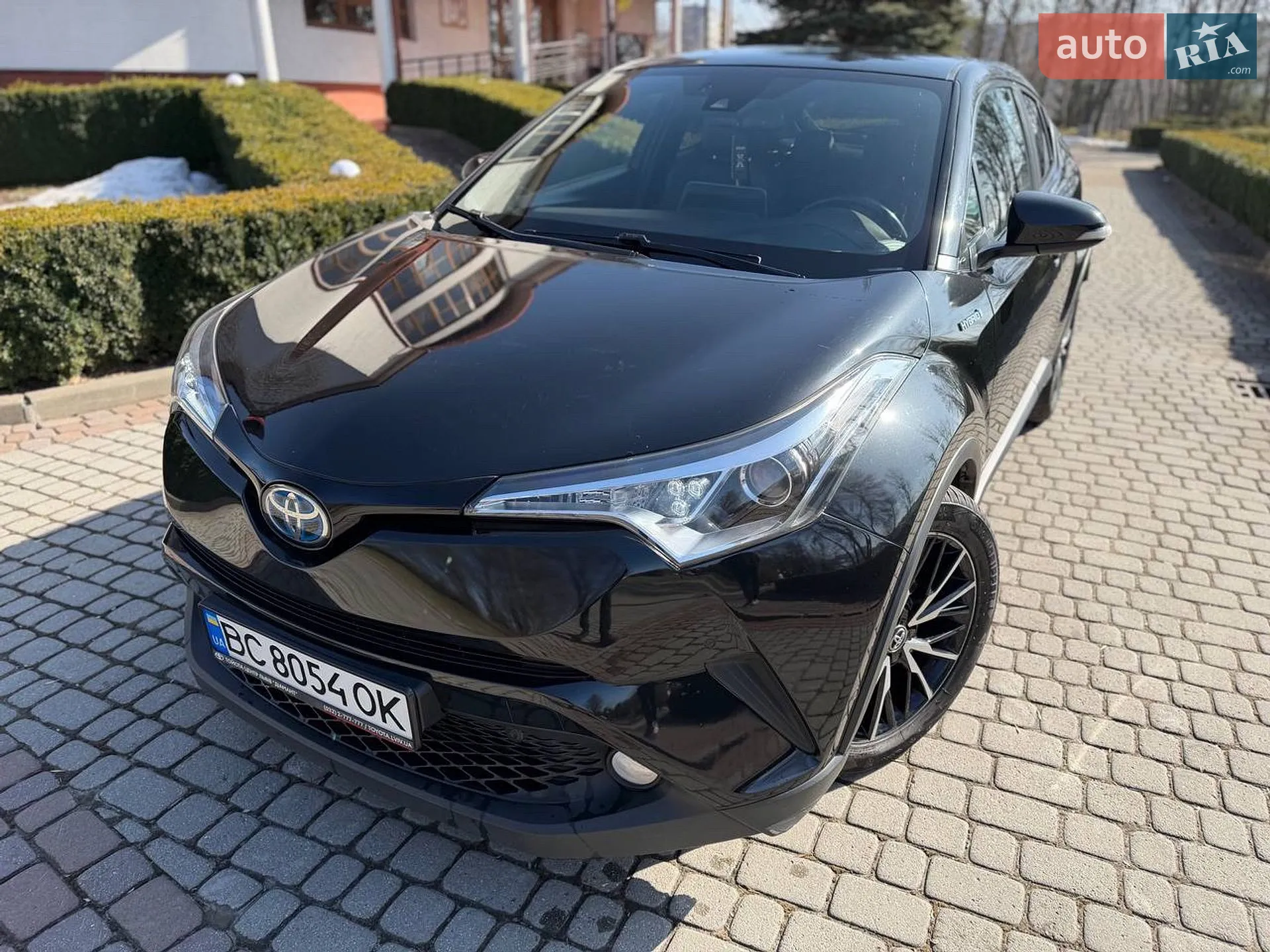 2017 Toyota C-HR - мініатюра 2