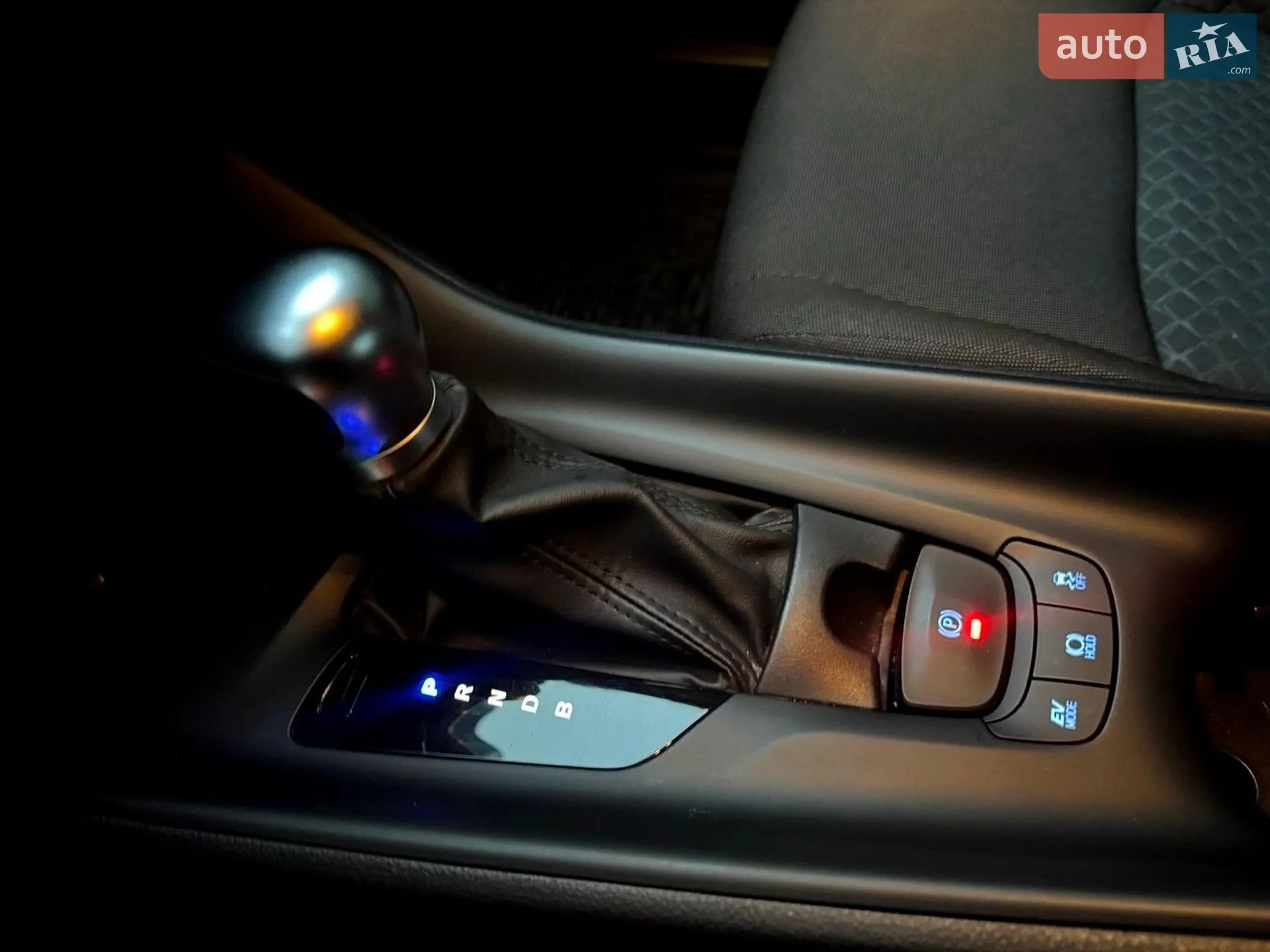 2020 Toyota C-HR - мініатюра 8