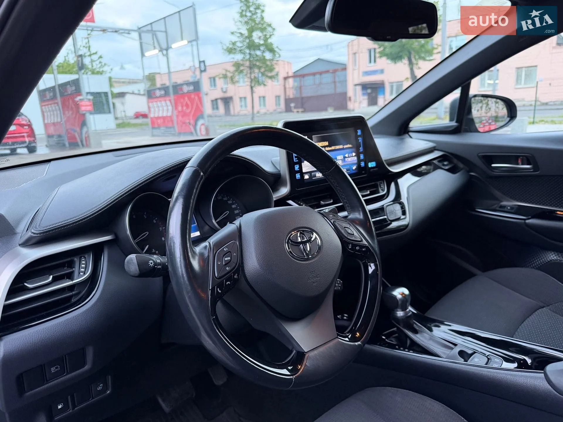 2018 Toyota C-HR - мініатюра 13