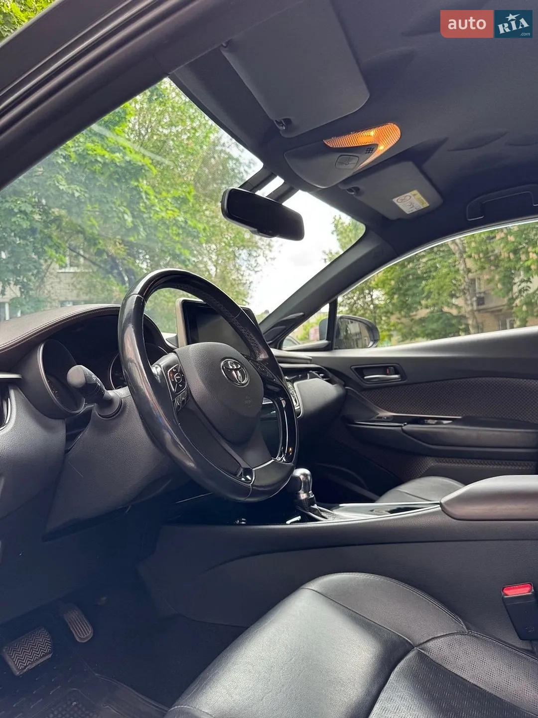 2017 Toyota C-HR - мініатюра 25