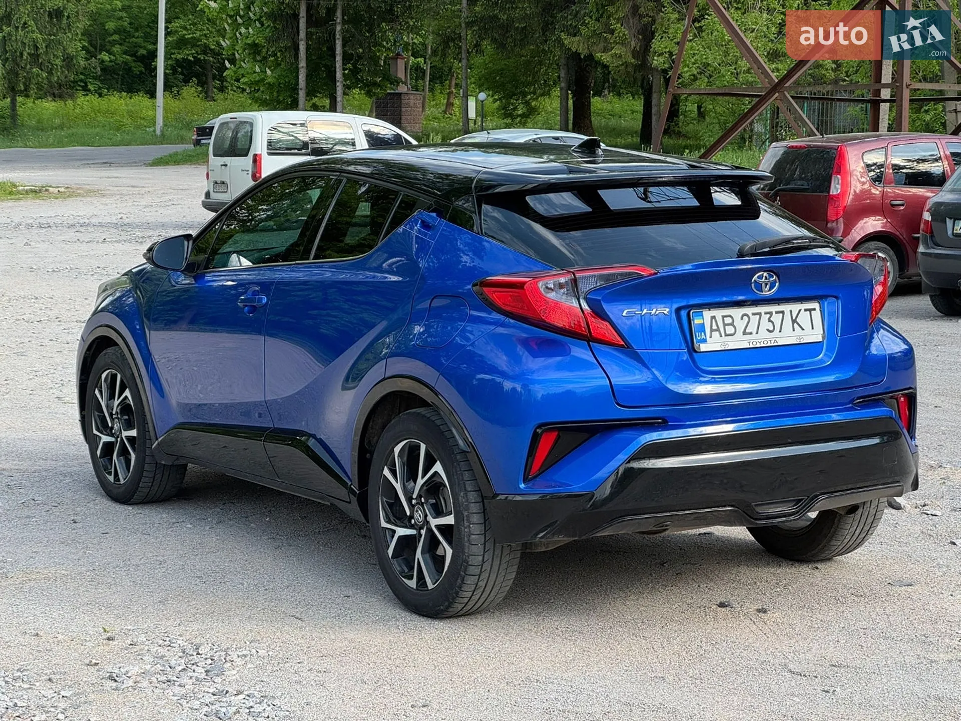 2017 Toyota C-HR - мініатюра 2
