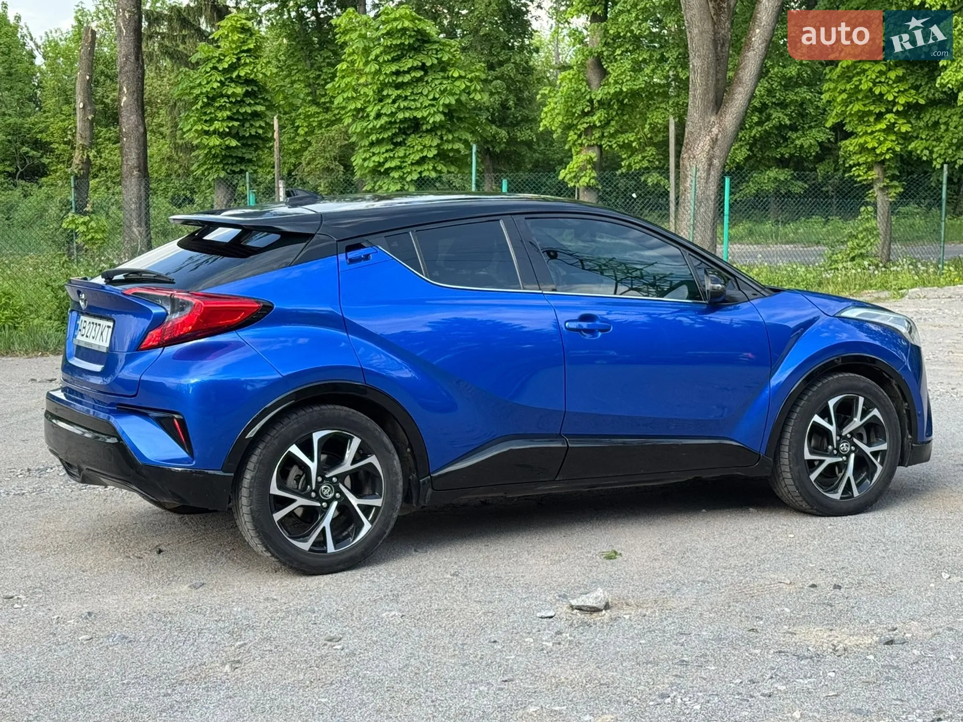 2017 Toyota C-HR - мініатюра 11
