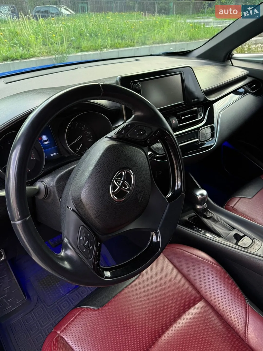 2017 Toyota C-HR - мініатюра 20