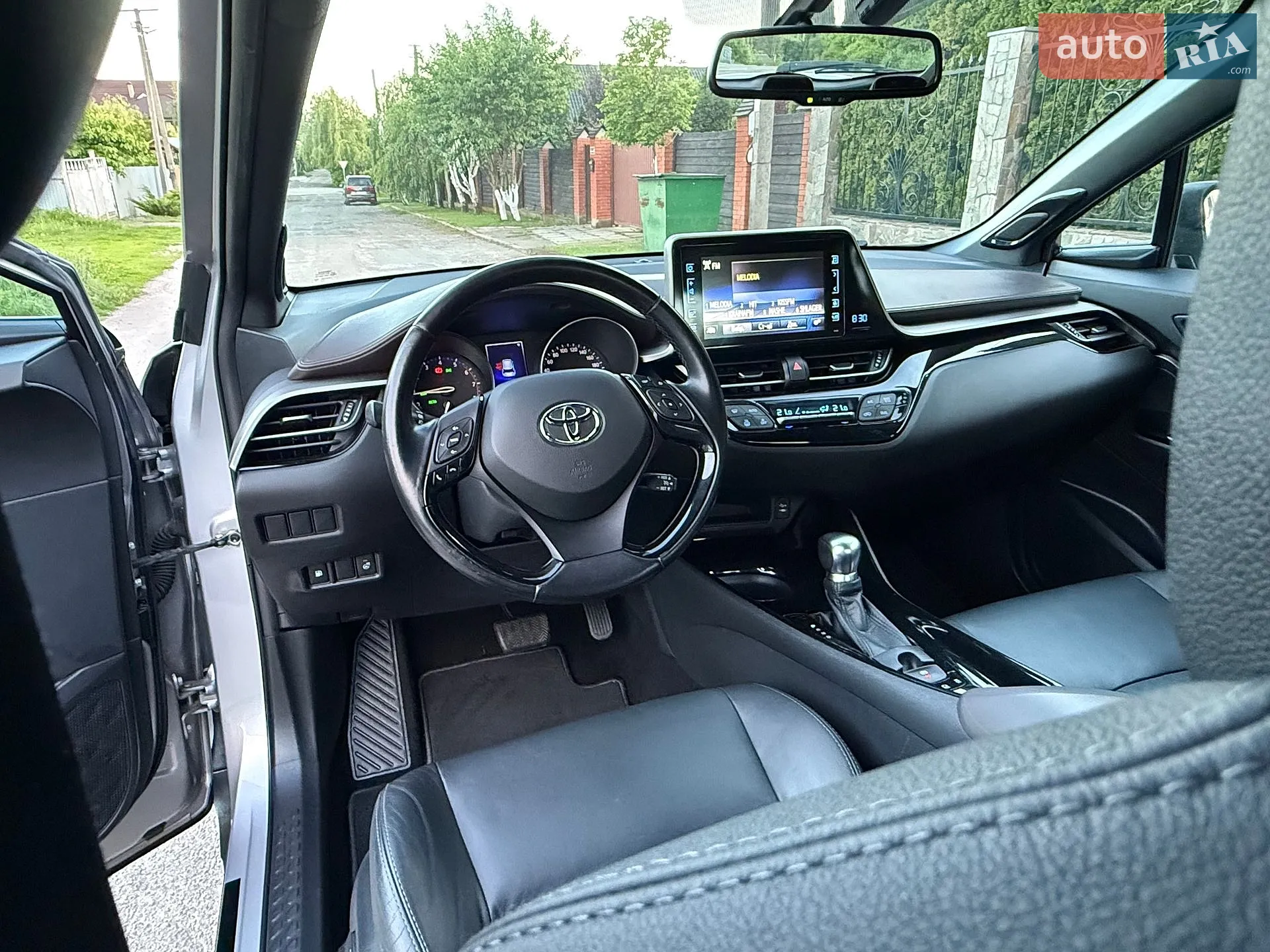 2017 Toyota C-HR - мініатюра 32