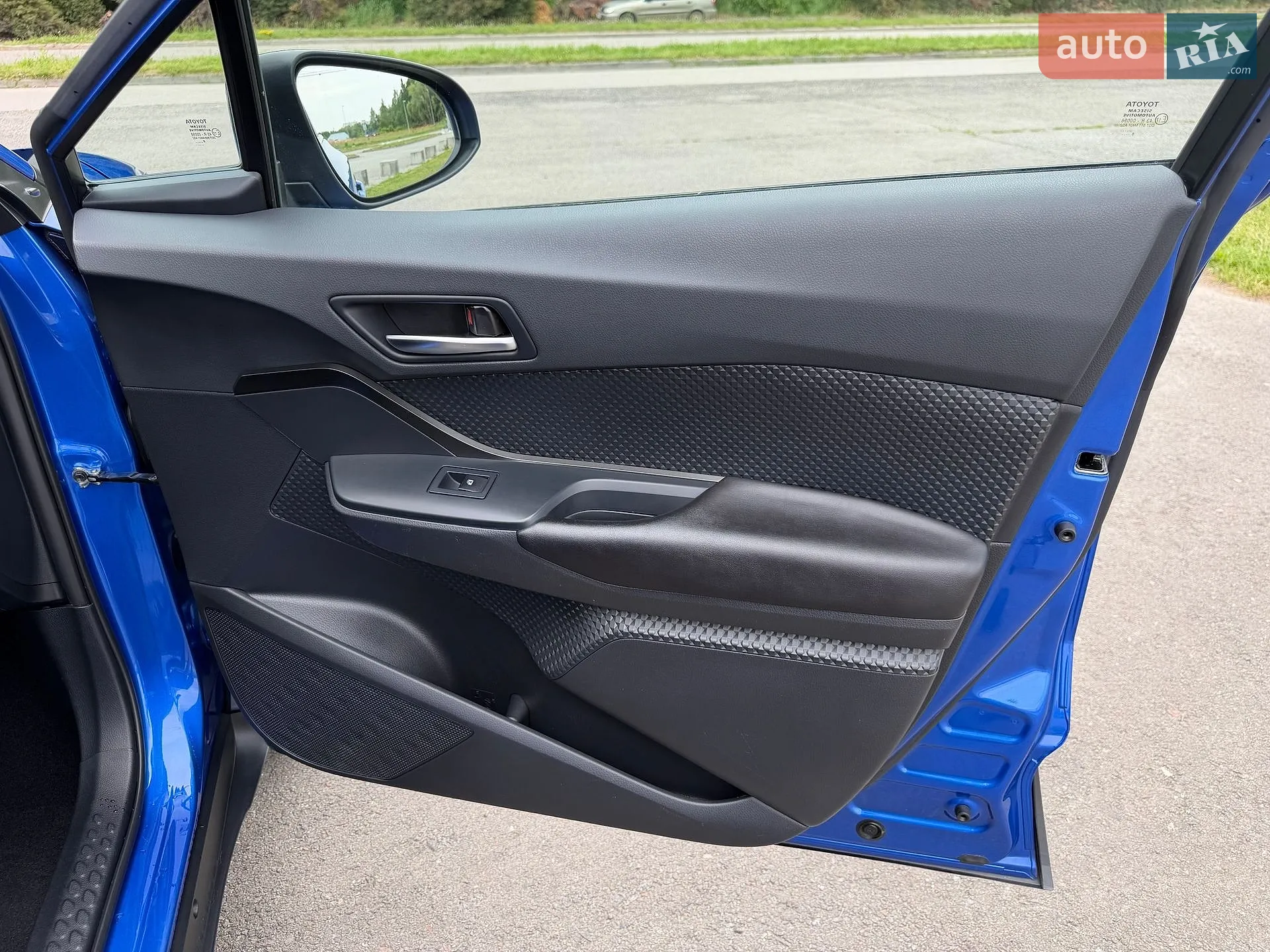 2018 Toyota C-HR - мініатюра 35