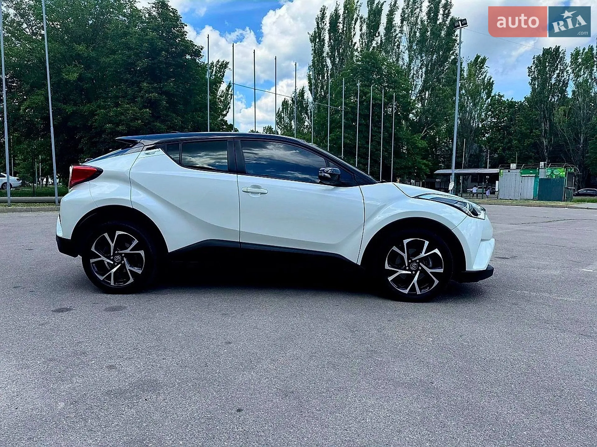 2017 Toyota C-HR - мініатюра 4