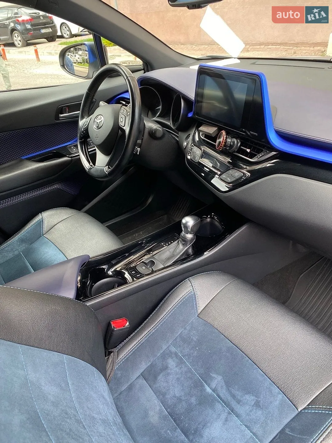 2017 Toyota C-HR - мініатюра 9