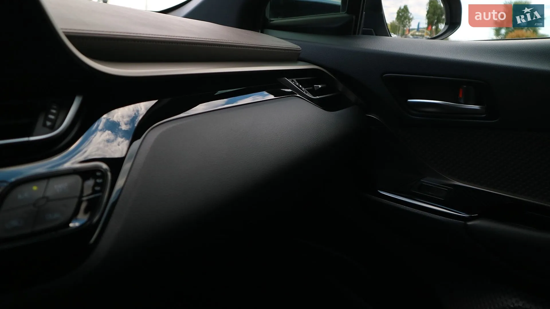2021 Toyota C-HR - мініатюра 17
