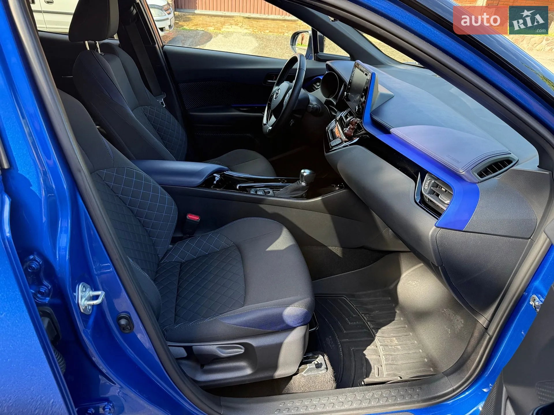 2020 Toyota C-HR - мініатюра 18