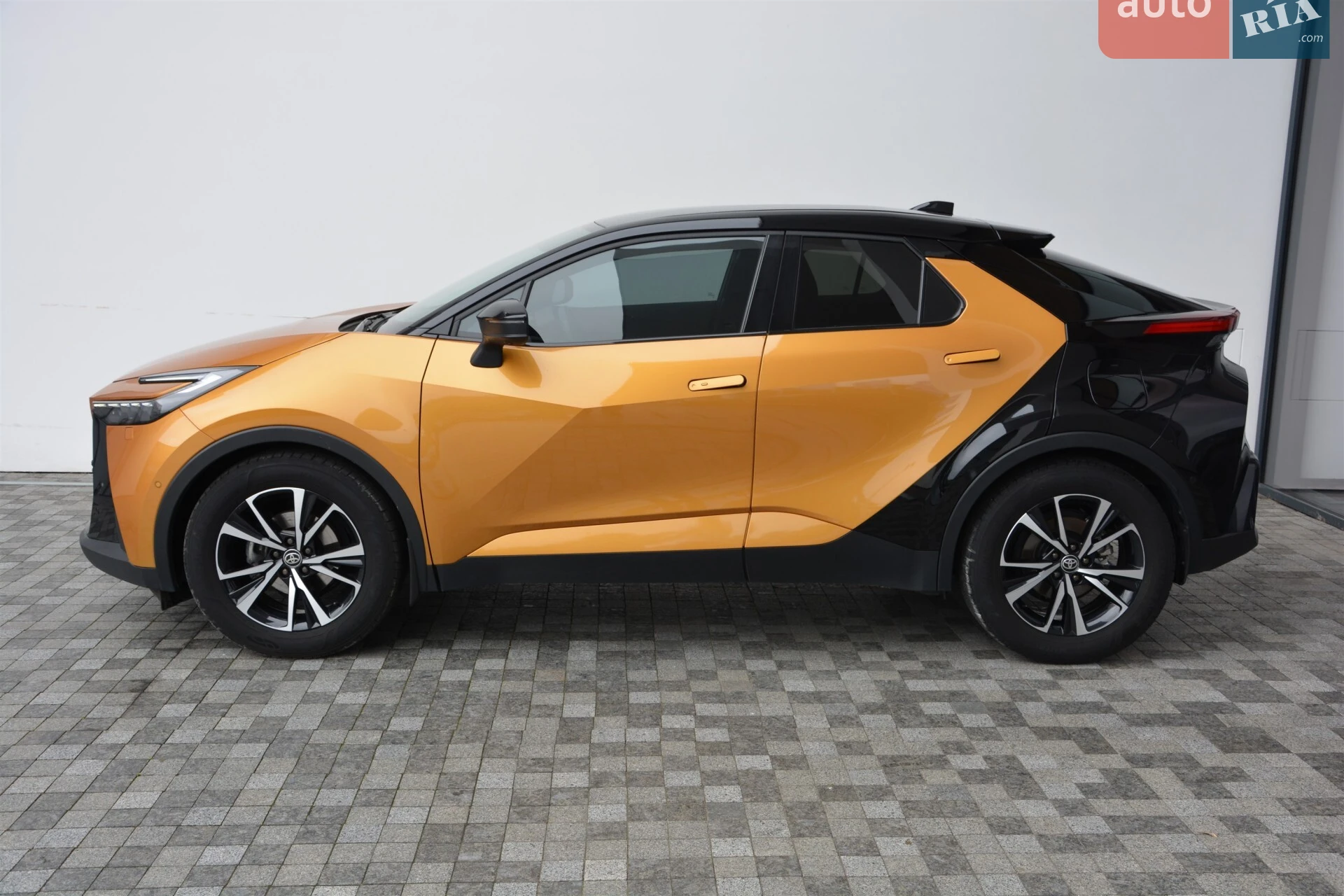 2023 Toyota C-HR - мініатюра 2