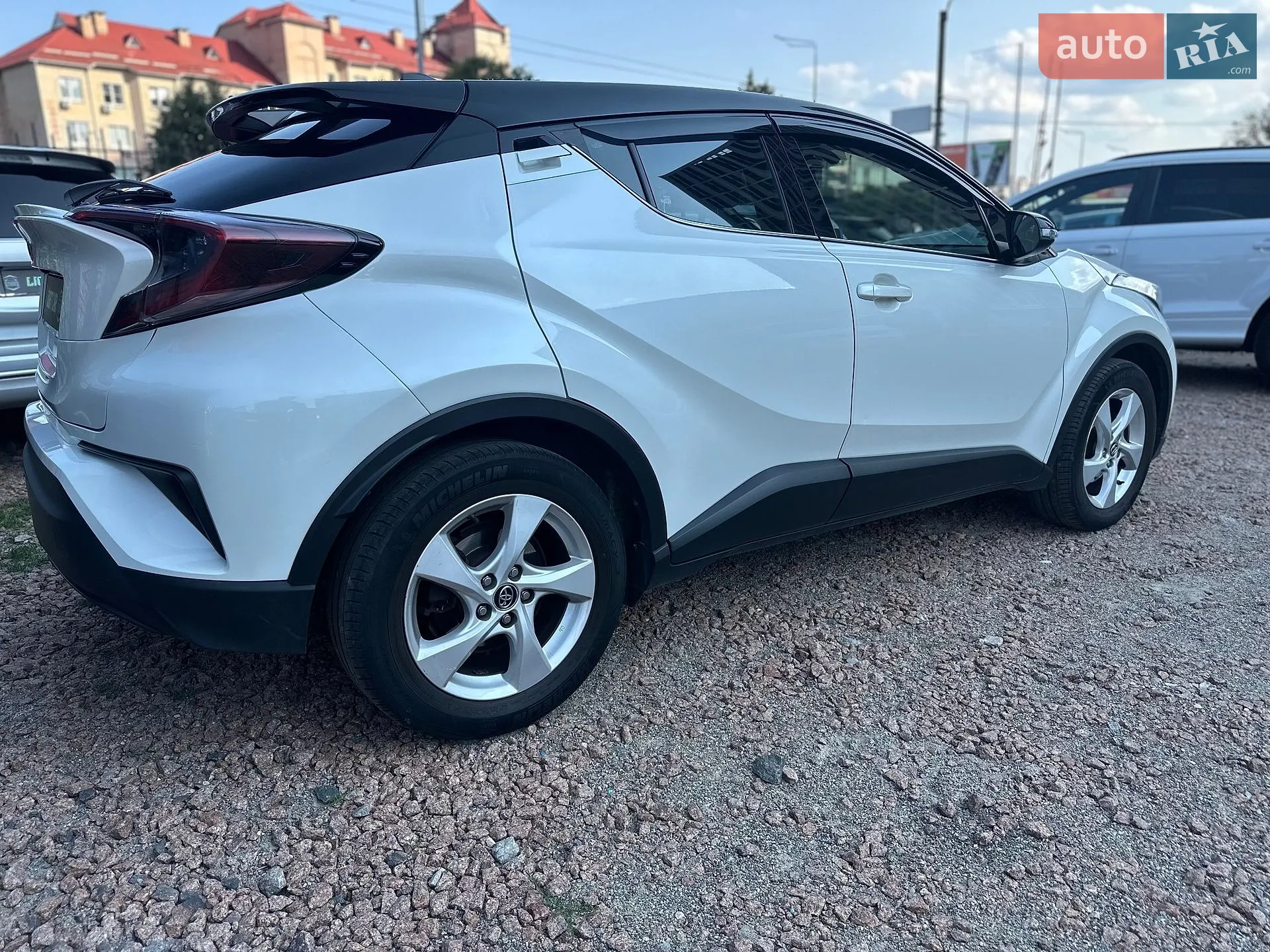 2017 Toyota C-HR - мініатюра 11