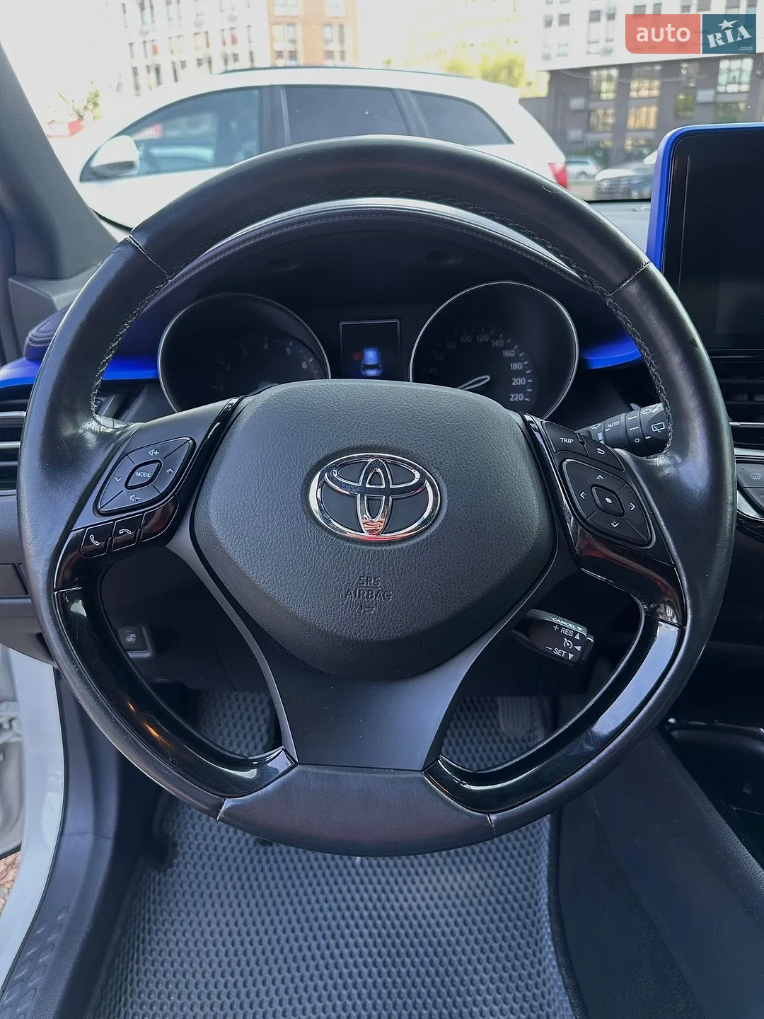 2017 Toyota C-HR - мініатюра 7