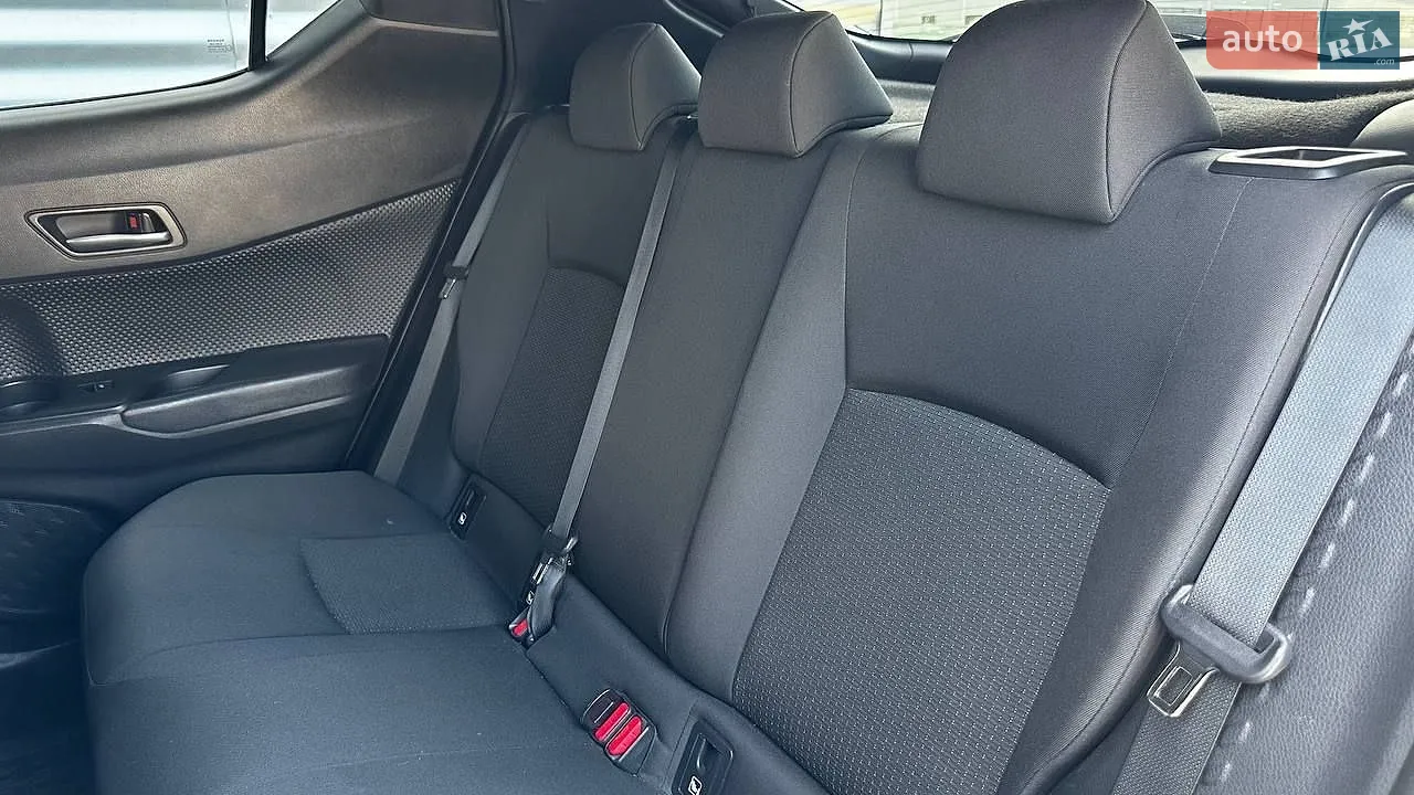 2019 Toyota C-HR - мініатюра 27