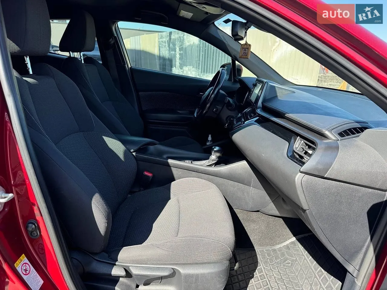 2017 Toyota C-HR - мініатюра 9