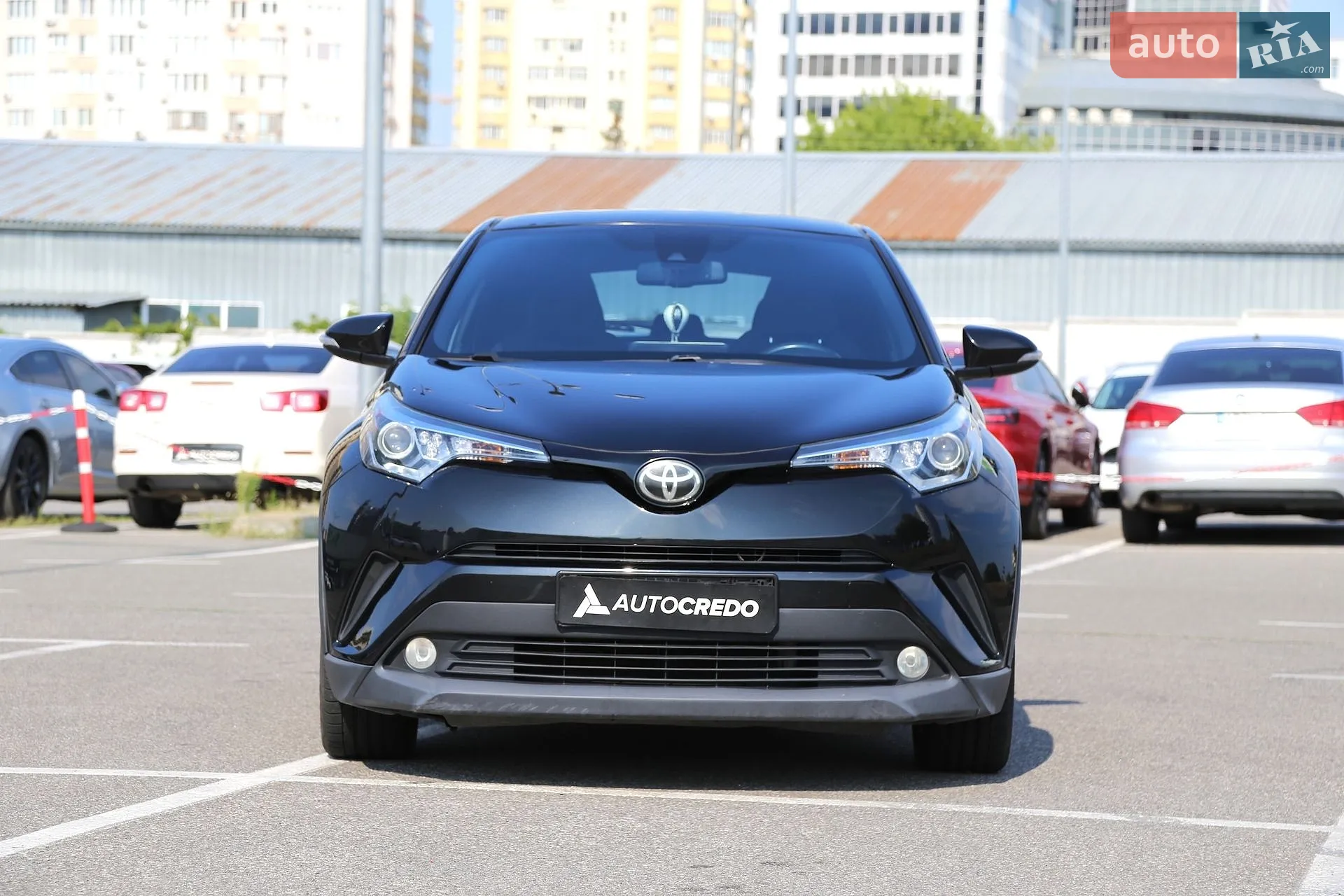 2017 Toyota C-HR - мініатюра 2