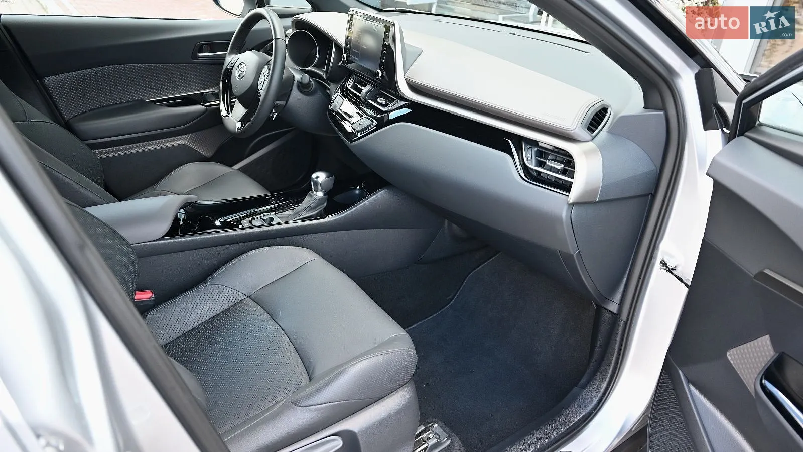 2023 Toyota C-HR - мініатюра 6