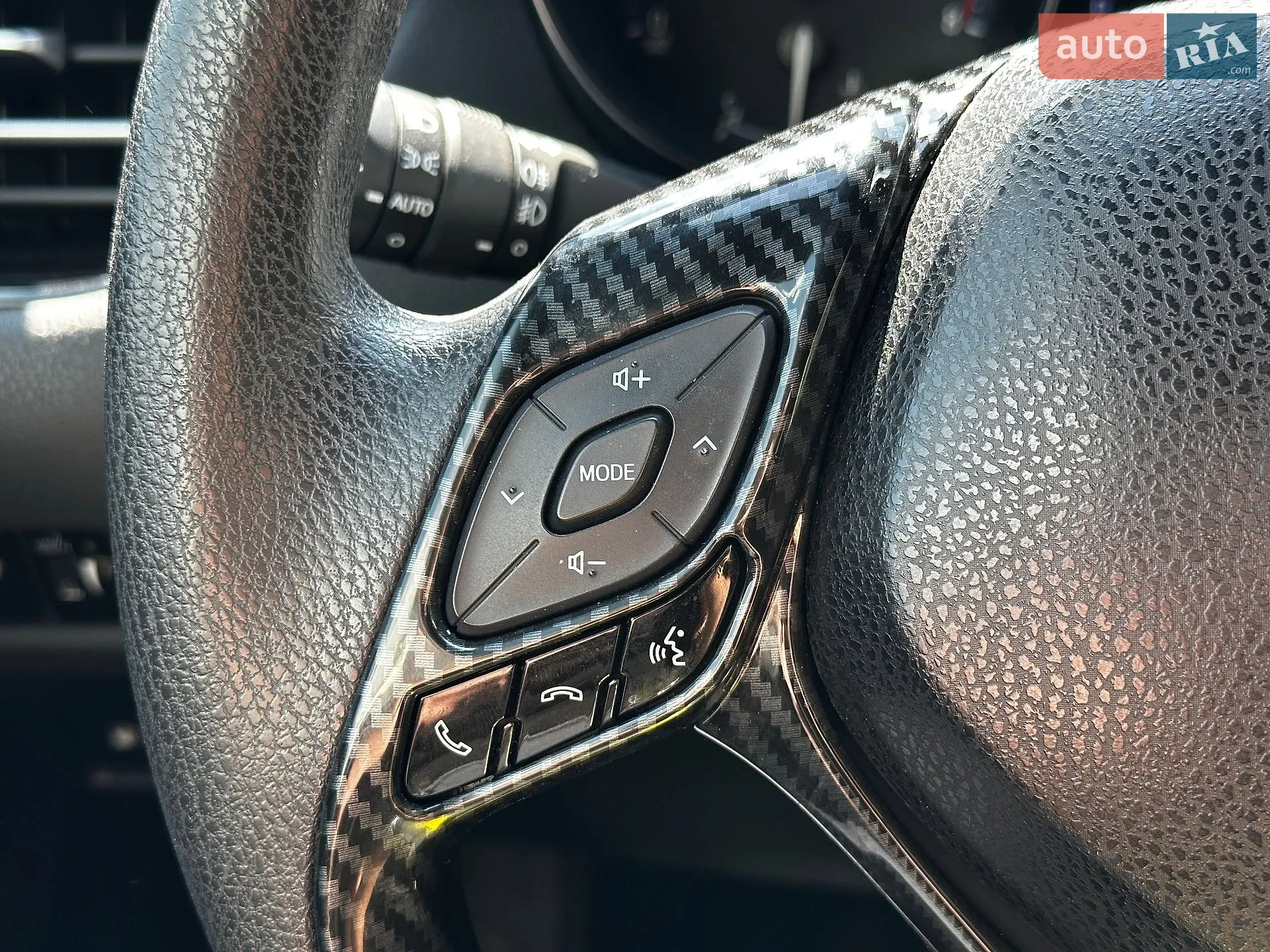 2019 Toyota C-HR - мініатюра 12