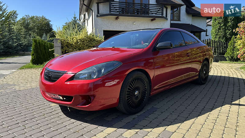 Купе Toyota Camry Solara 2004 в  фото Купе Toyota Camry Solara 2004 в
