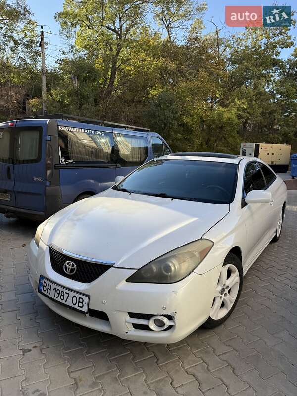 Купе Toyota Camry Solara 2006 в  фото Купе Toyota Camry Solara 2006 в