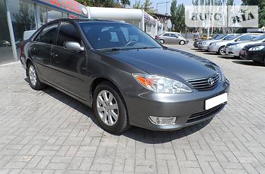 Седан Toyota Camry 2002 в Днепре