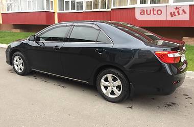 Седан Toyota Camry 2011 в Сумах