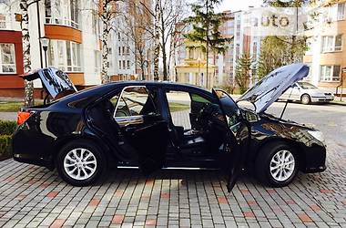 Седан Toyota Camry 2014 в Ивано-Франковске