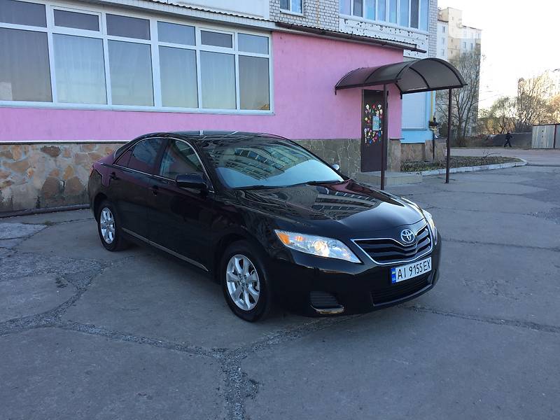 Седан Toyota Camry 2011 в Киеве