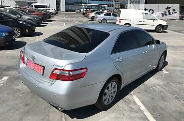 Седан Toyota Camry 2006 в Киеве