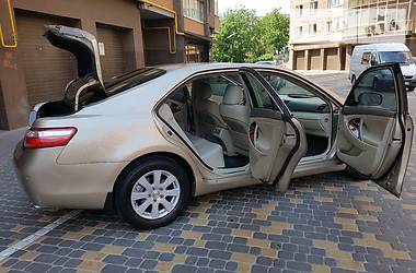 Седан Toyota Camry 2008 в Виннице