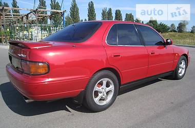 Седан Toyota Camry 1995 в Чернигове