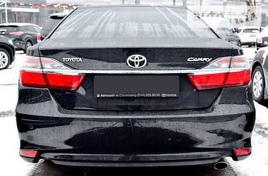 Седан Toyota Camry 2014 в Киеве