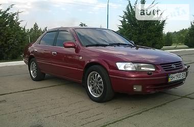 Седан Toyota Camry 1998 в Измаиле