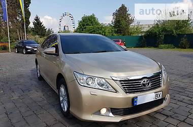 Седан Toyota Camry 2012 в Мукачевому