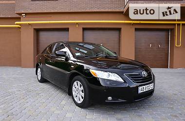 Седан Toyota Camry 2008 в Виннице