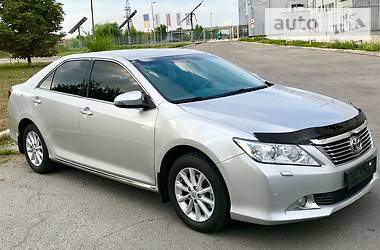 Седан Toyota Camry 2012 в Днепре